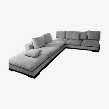 Hugues Chevalier sofa, Hadrian model