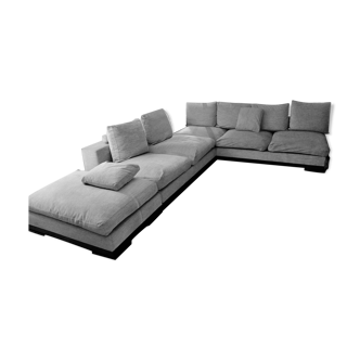 Hugues Chevalier sofa, Hadrian model