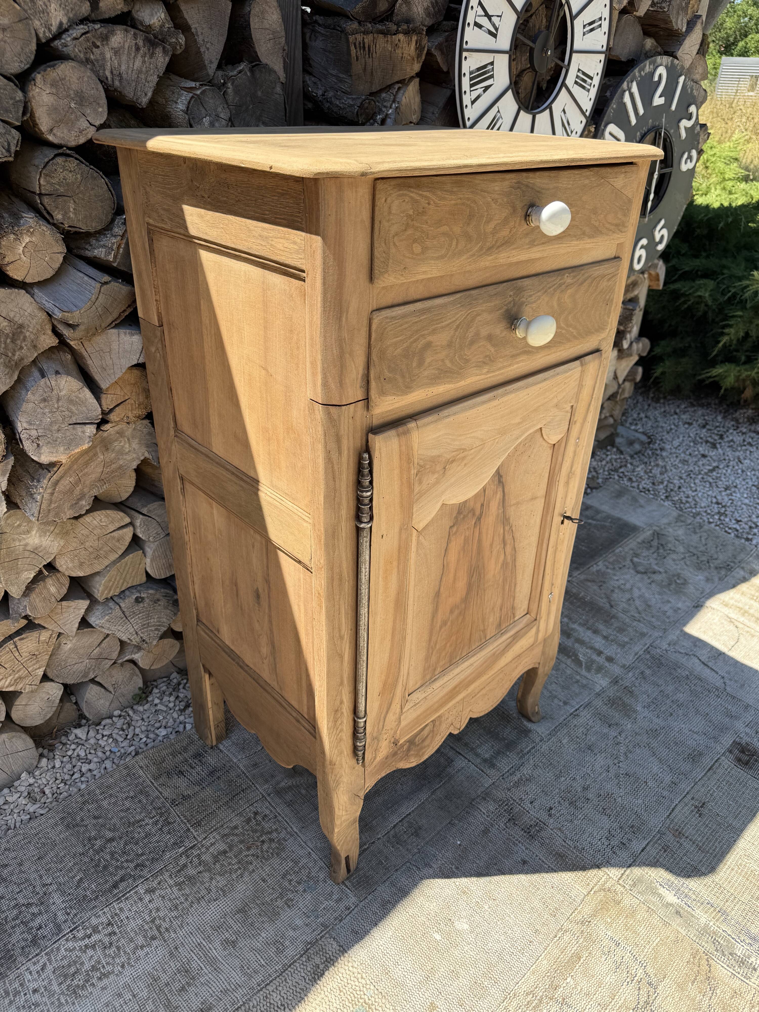 Renovated solid wood confiturer