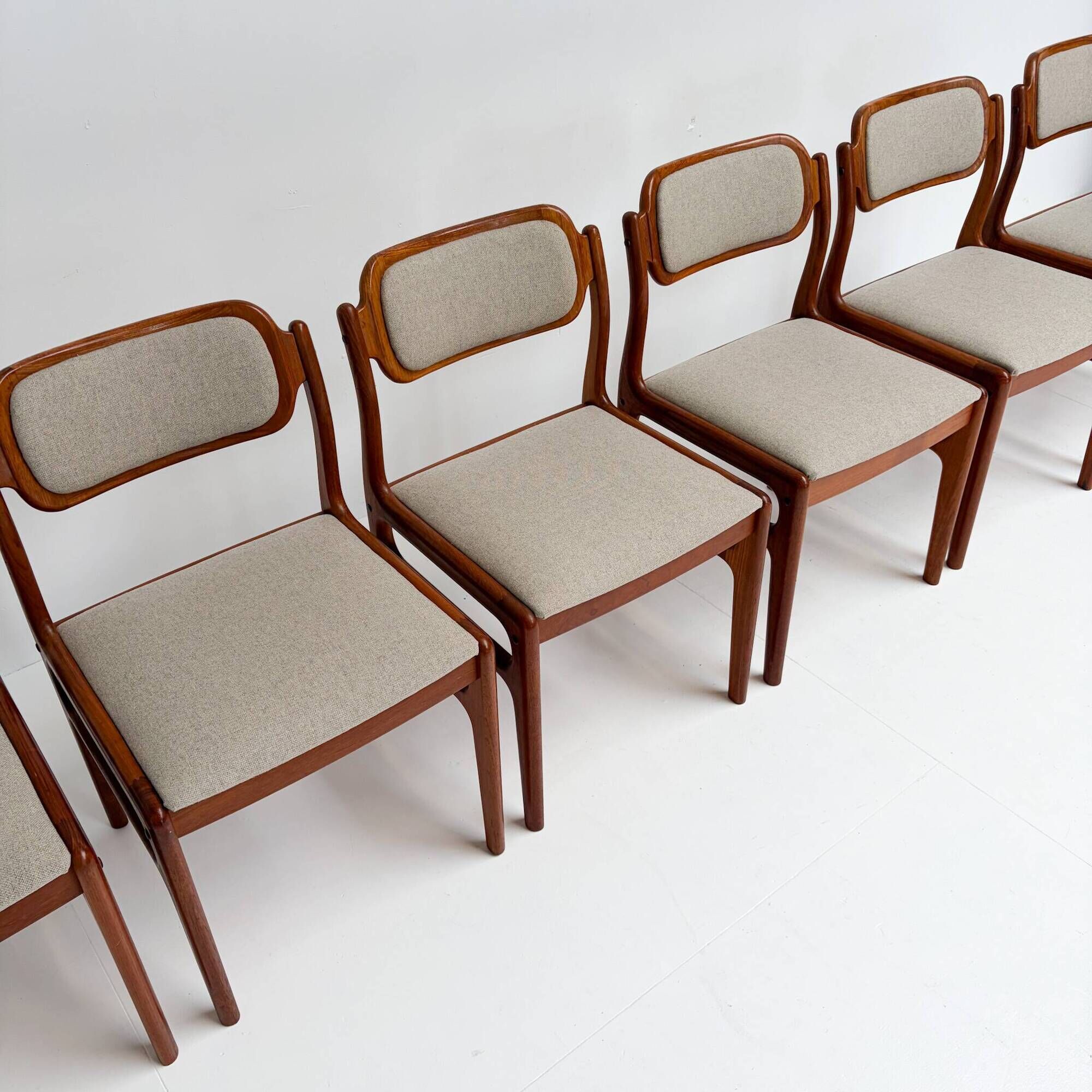 Set of 6 Danish design chairs by Johannes Andersen for Uldum, 1960s