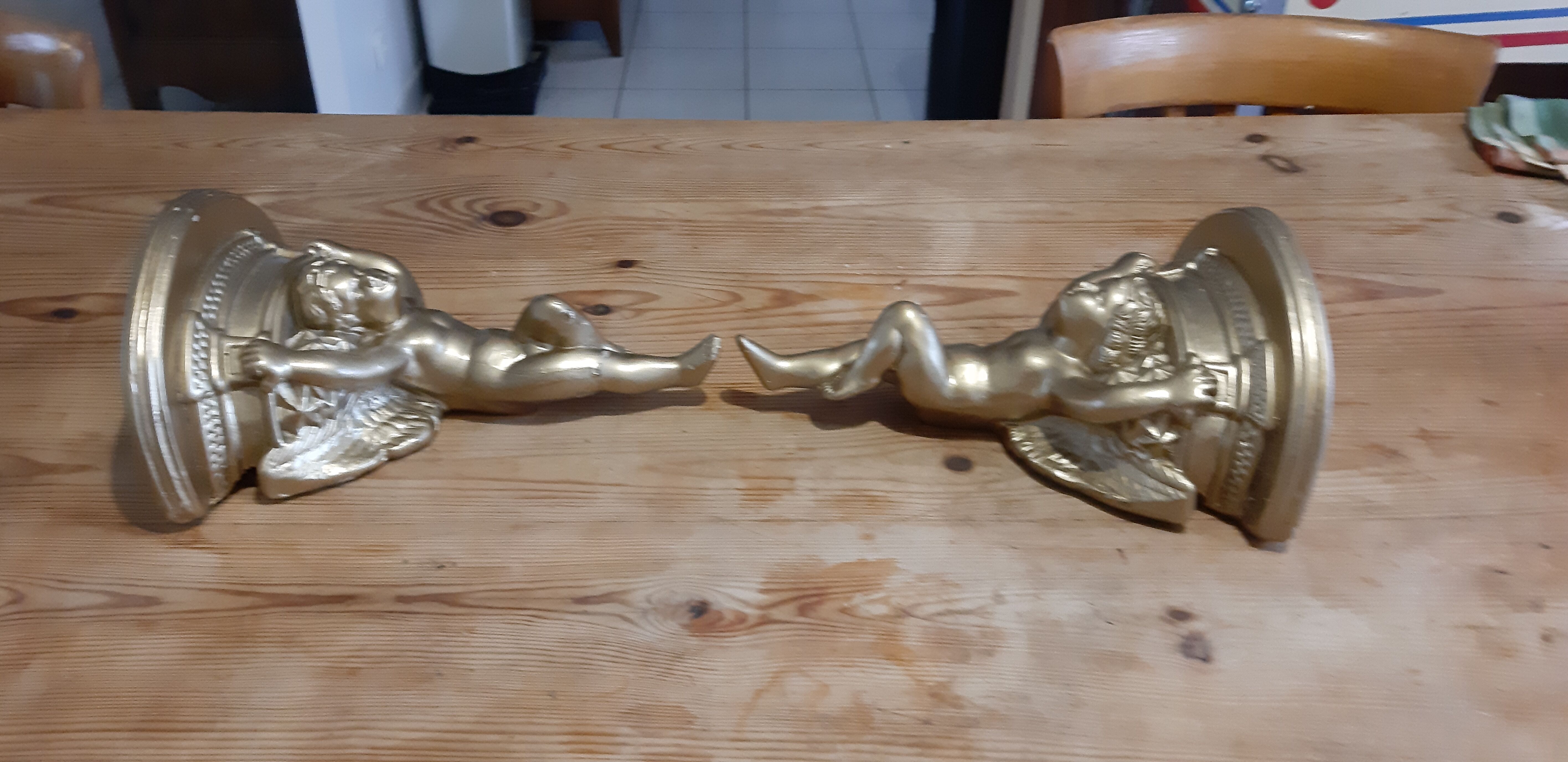 Pair of golden plaster wall selettes
