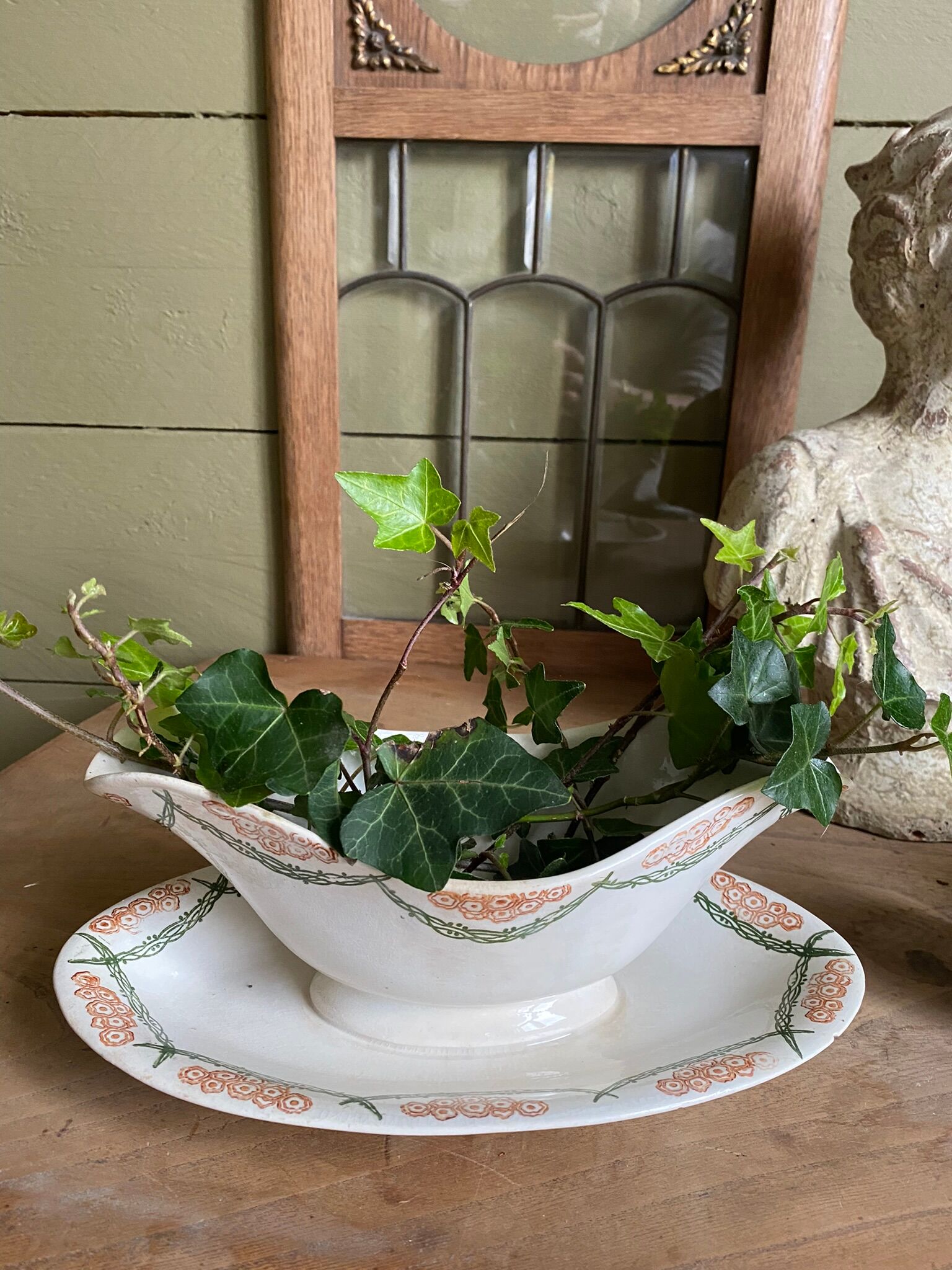 Old earthenware sauce boat Creil and Montereau HBCM