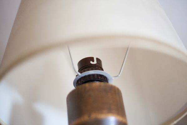 Lampe de table vintage, lampe vintage,lampe pied bois avec abat-jour, lampe