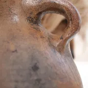 Jarre en pierre émaillée au sel du XVIIe siècle