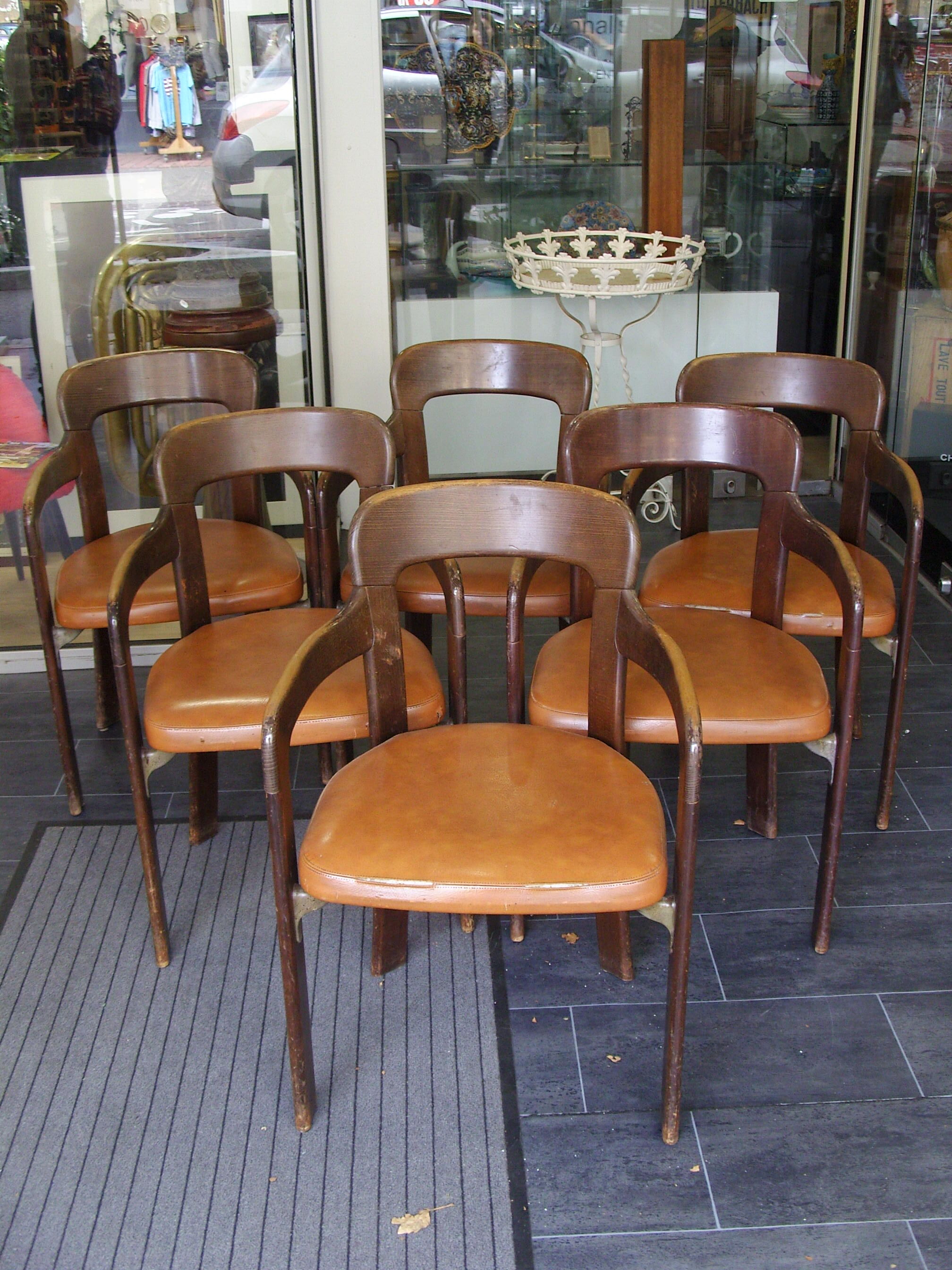 6 chairs design Bruno Rey, published by Dietiker and manufactured by the workshop "Stuhl aus Stein am Rhein