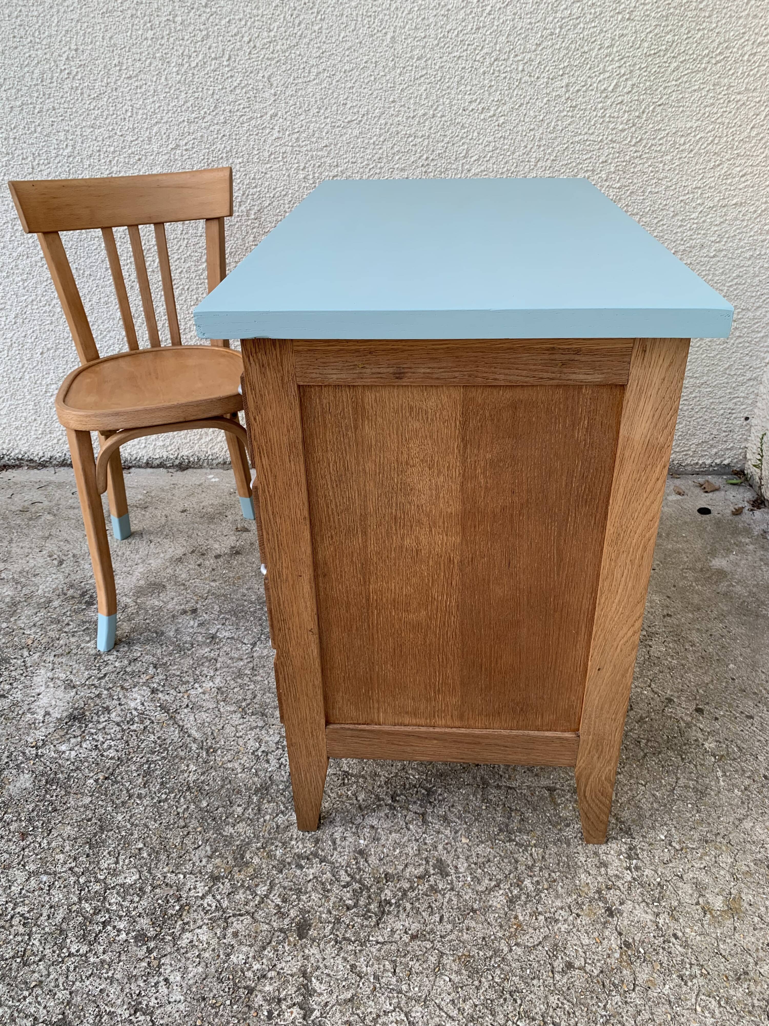 Vintage desk compass feet 1950 and its Baumann chair