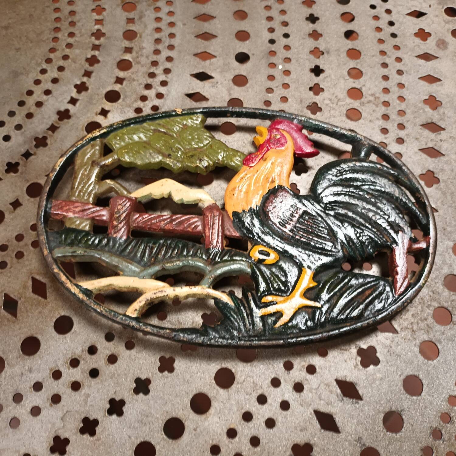 Rooster cast iron trivet