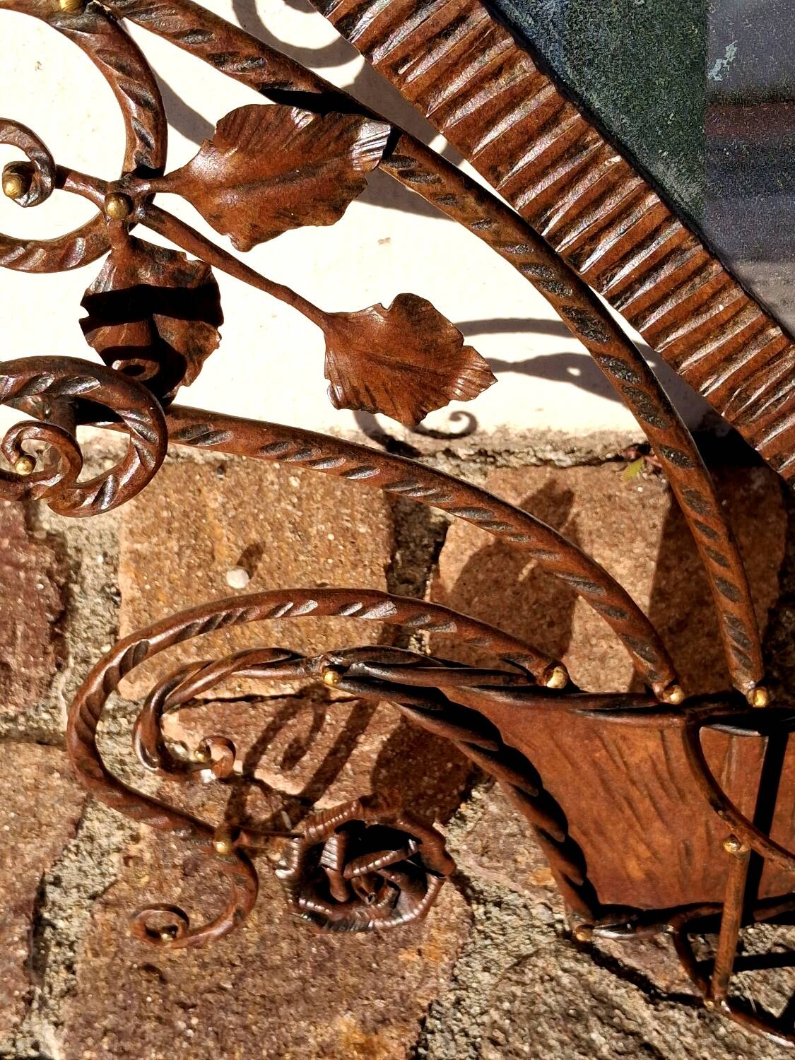 Vestiaire mural Art déco en fer forgé