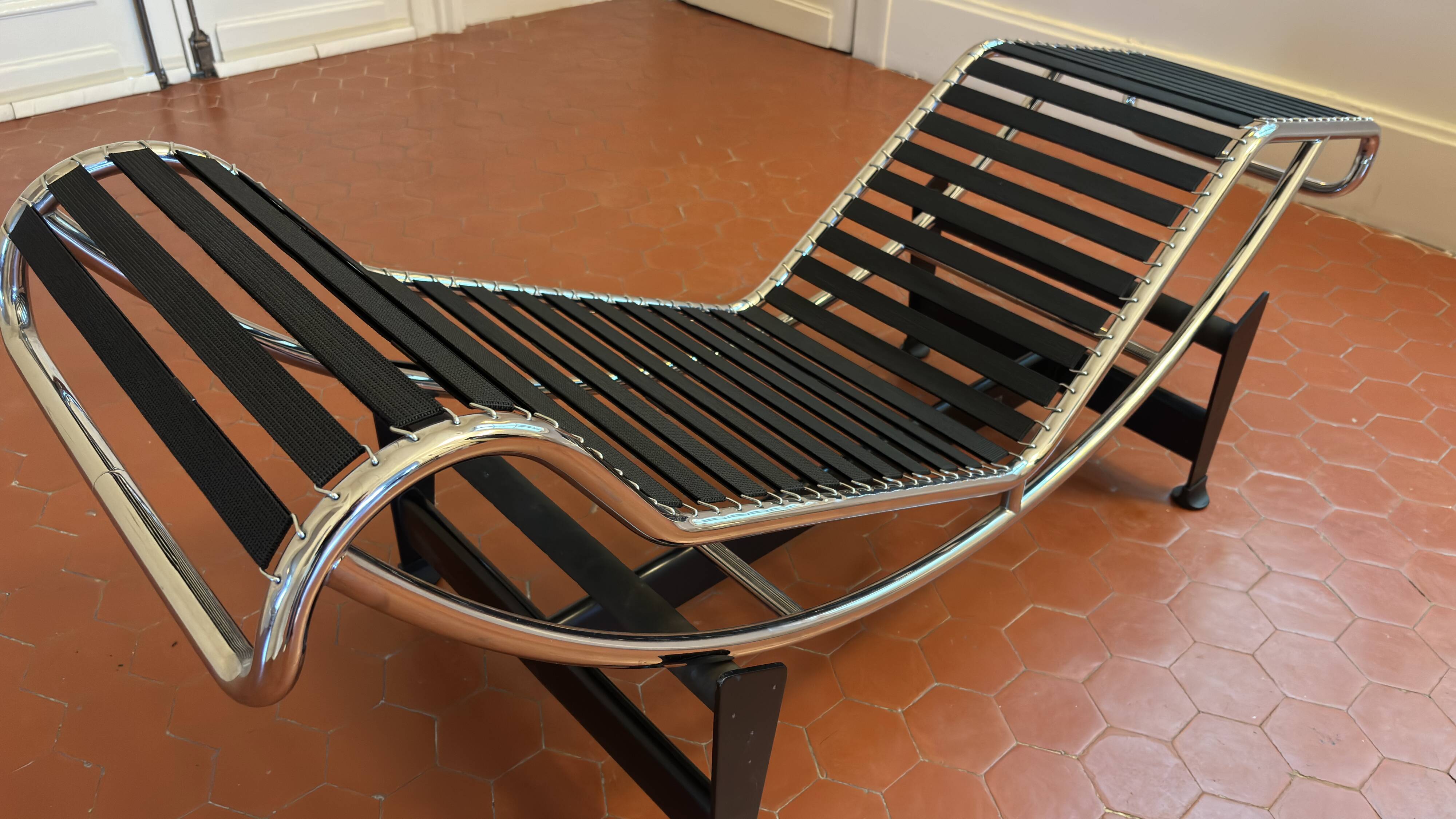 LC4 Chaise Longue Perriand Jeanneret Le Cobusier, cassina edition