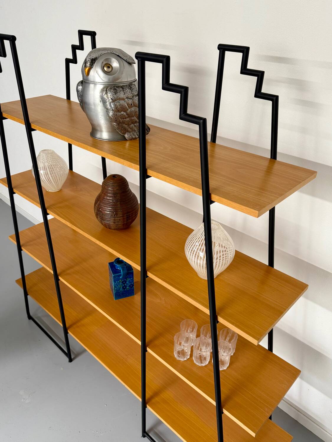 Étagère bibliothèque bois et métal design des années 80