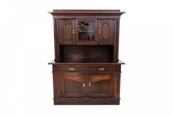 Buffet Art Nouveau datant d'environ 1910, Europe occidentale.