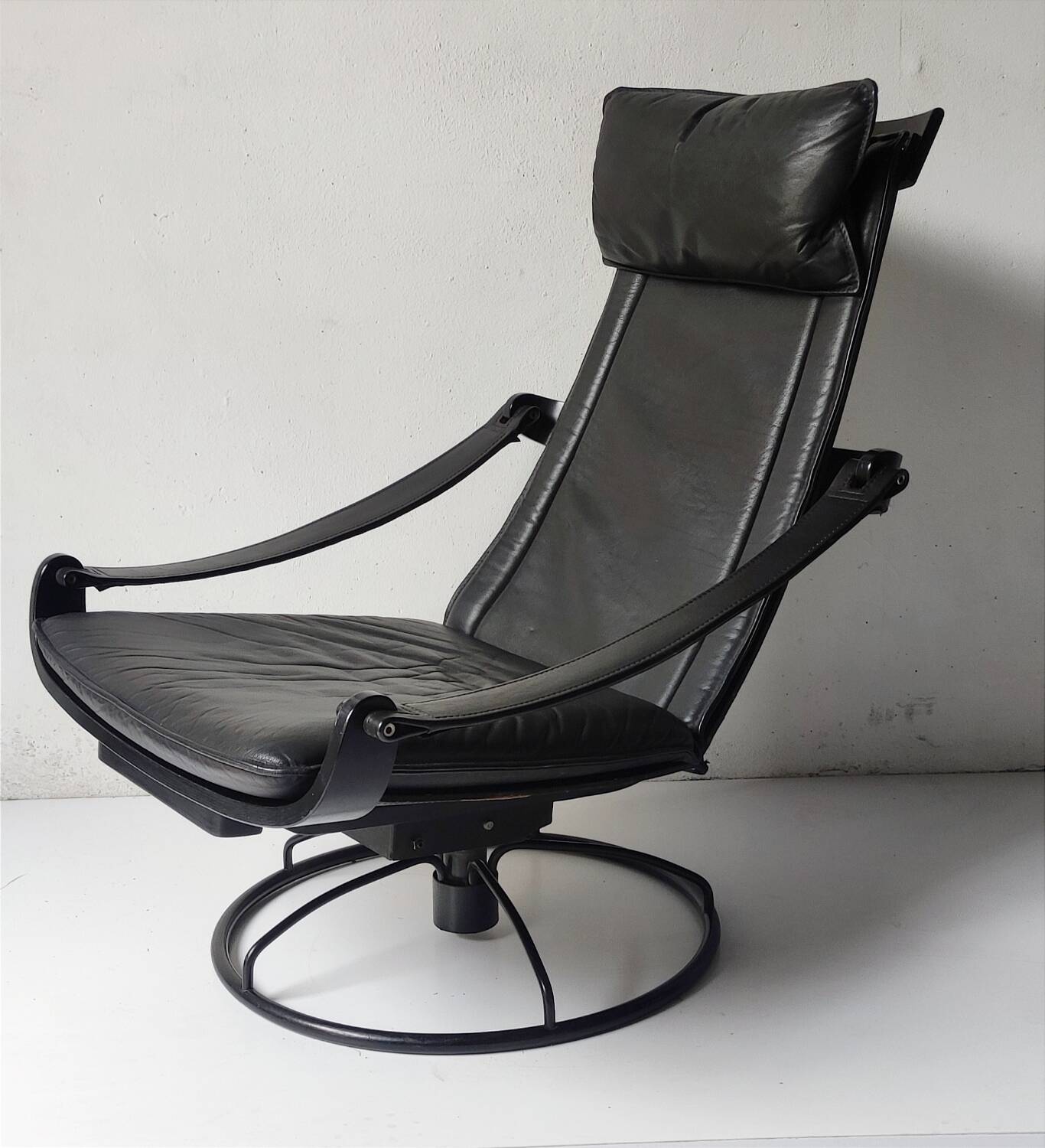 Black leather armchair by Åke Fribytter for Nelo möbel from the 70s