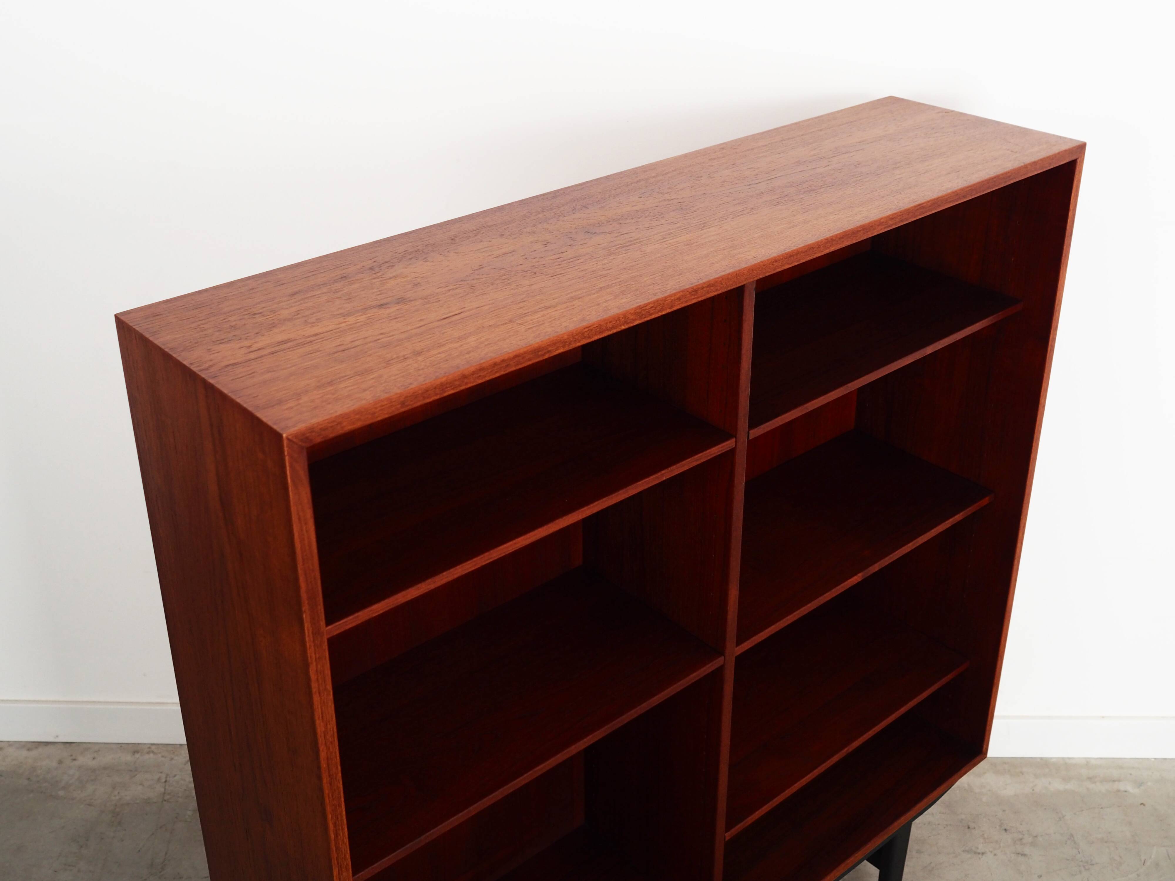 Bibliothèque en teck, design scandinave, années 1960, designer : Børge Mogensen, fabricant : AB Karl Andersson