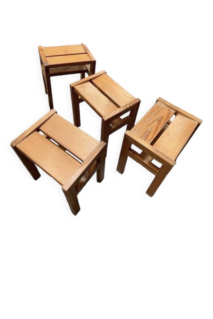 Série de 4 tabourets André Sornay