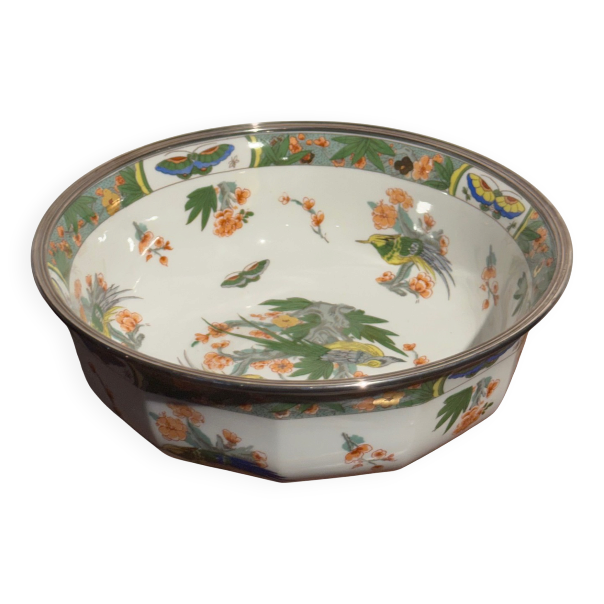 Shallow porcelain plate from Limoges Raynaud, bird decoration.