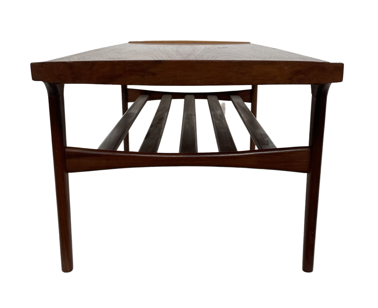 Vintage Coffee Table 1960s Coffee Table with Reversible Top