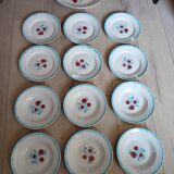 Lot 12 assiettes et plat Moulin des loups