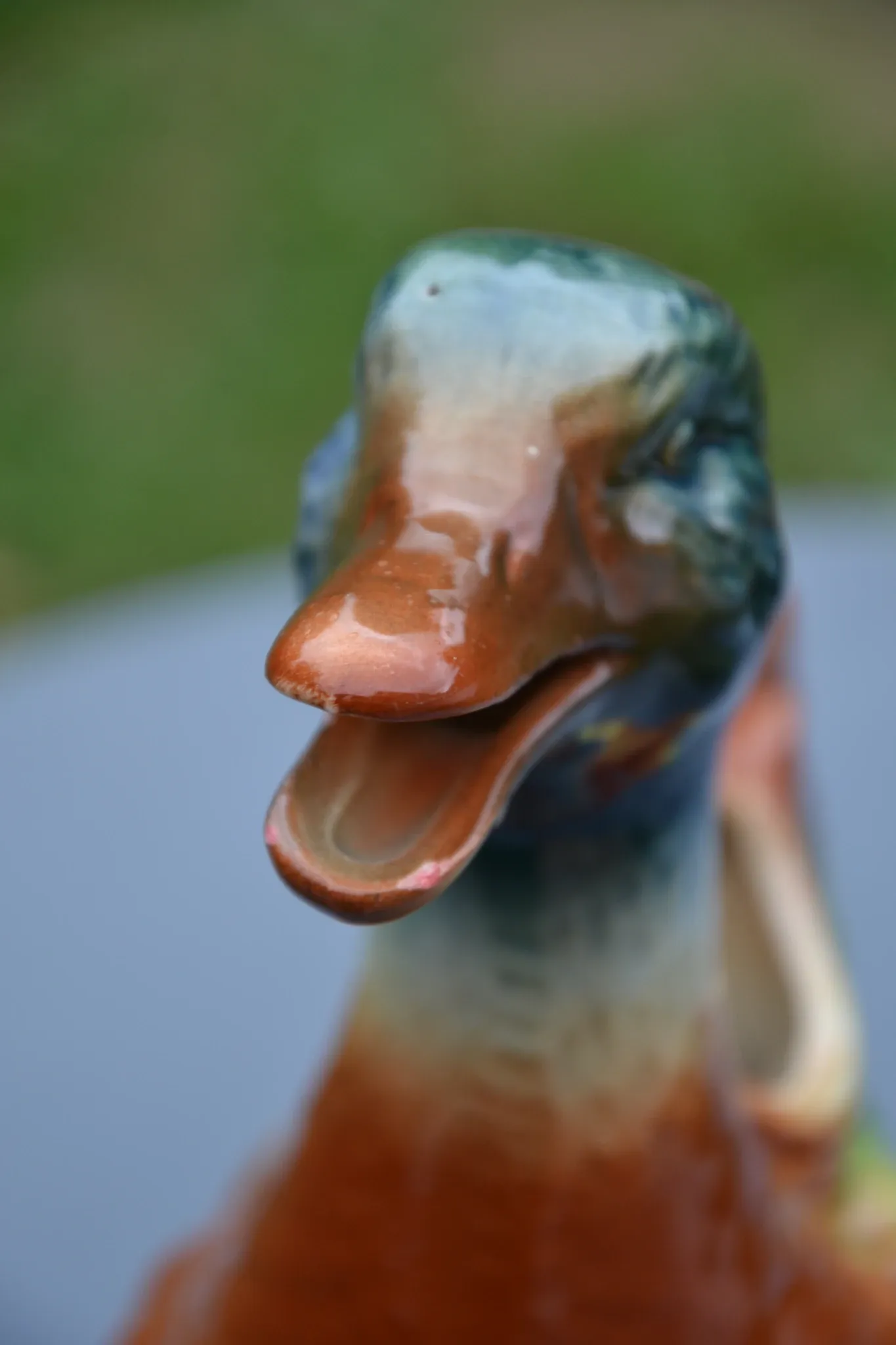 St Clément barbotine duck jug