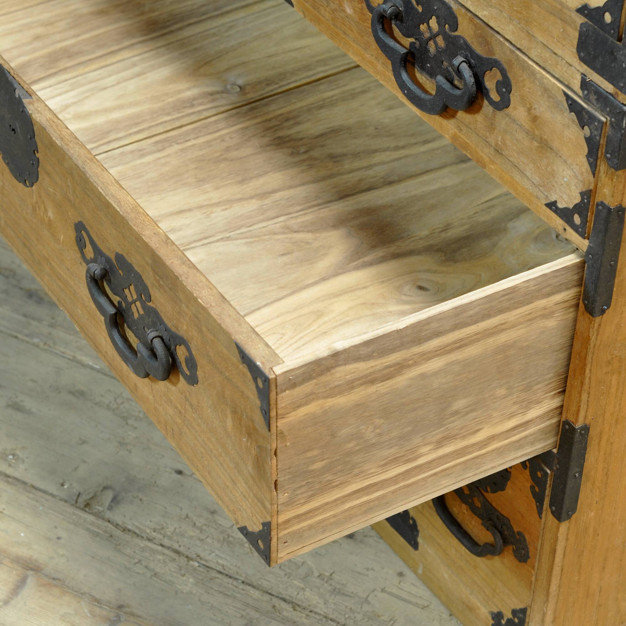 Japanese Tansu chest of drawers, circa 1870