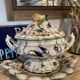 Soupière ovale et plat "Capodimonte", Italie