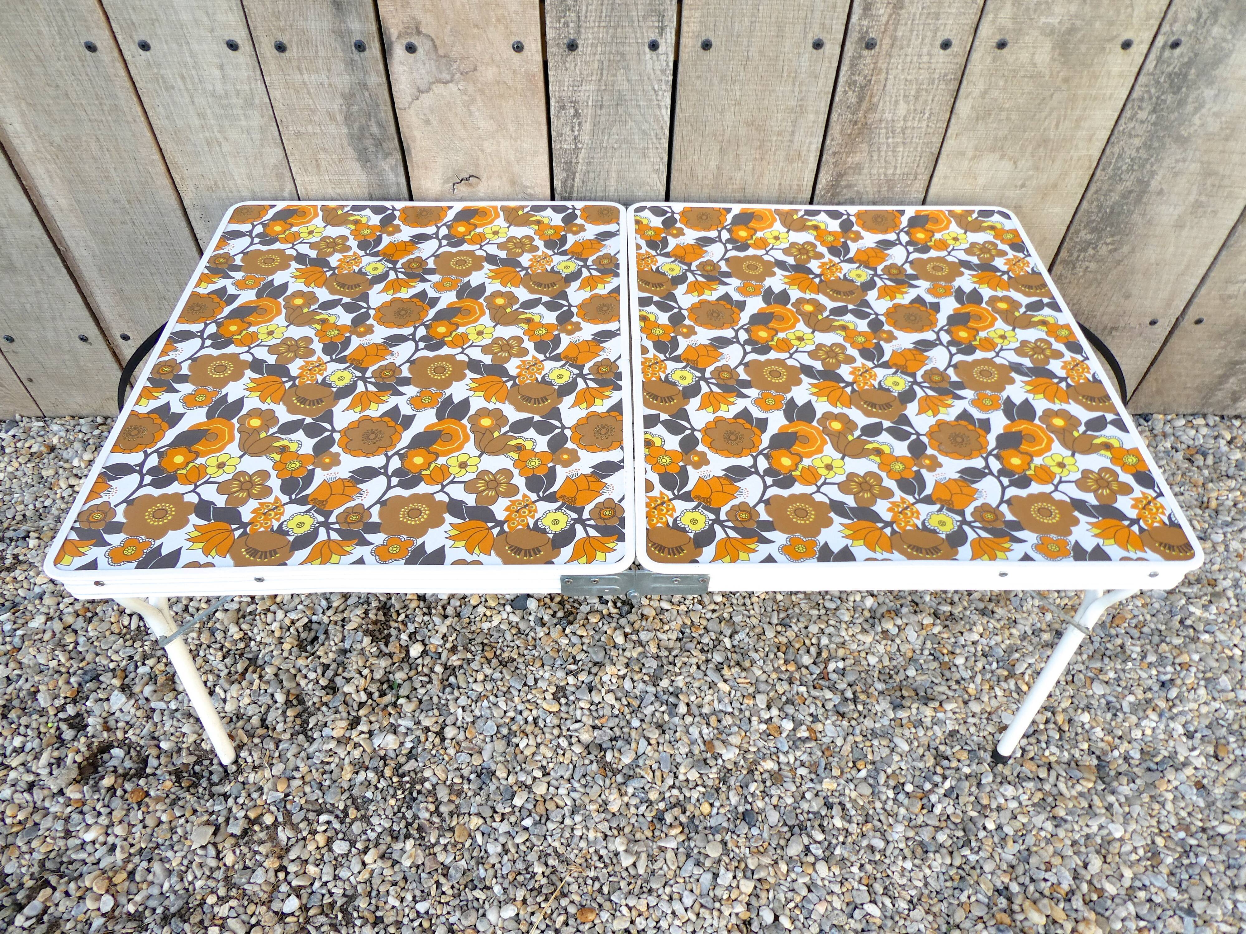 Suitcase camping table, foldable and adjustable, from the 70s