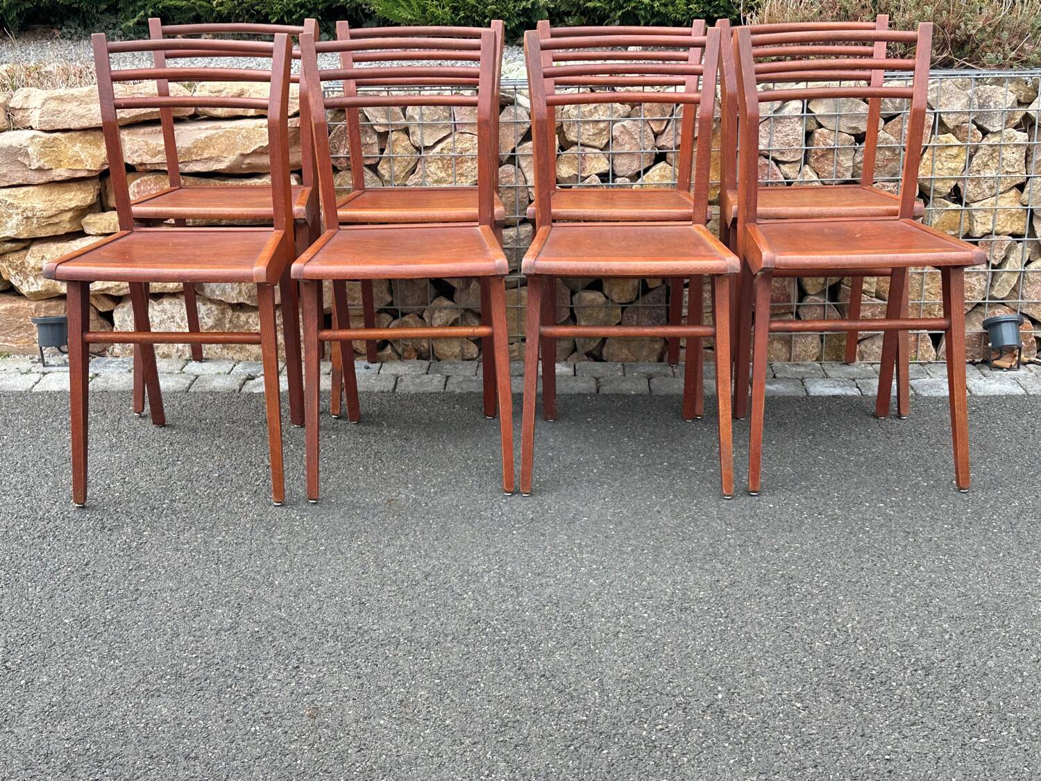 Suite de  8 chaises de Bistrot vintage années 1960