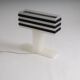 Lampe de table en plexiglas moderniste