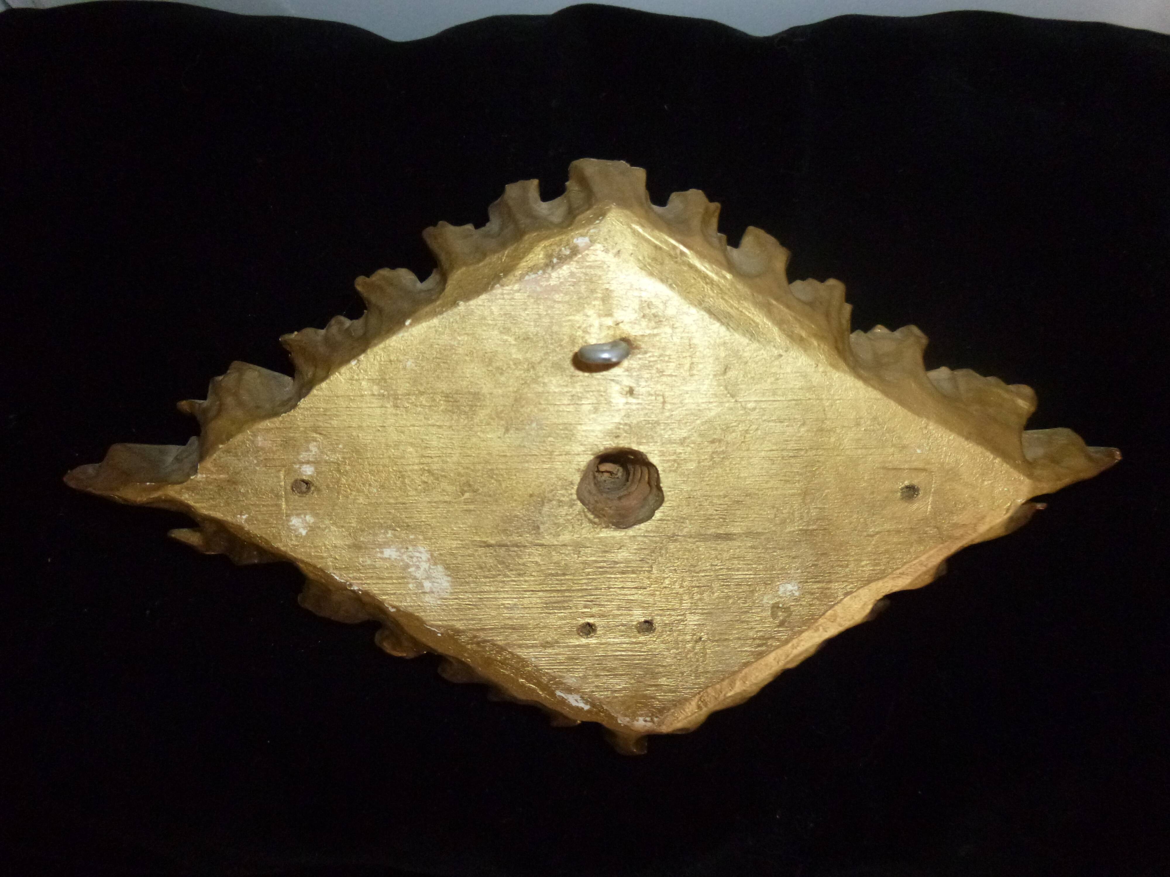 Sun, wall-mounted gilded wood