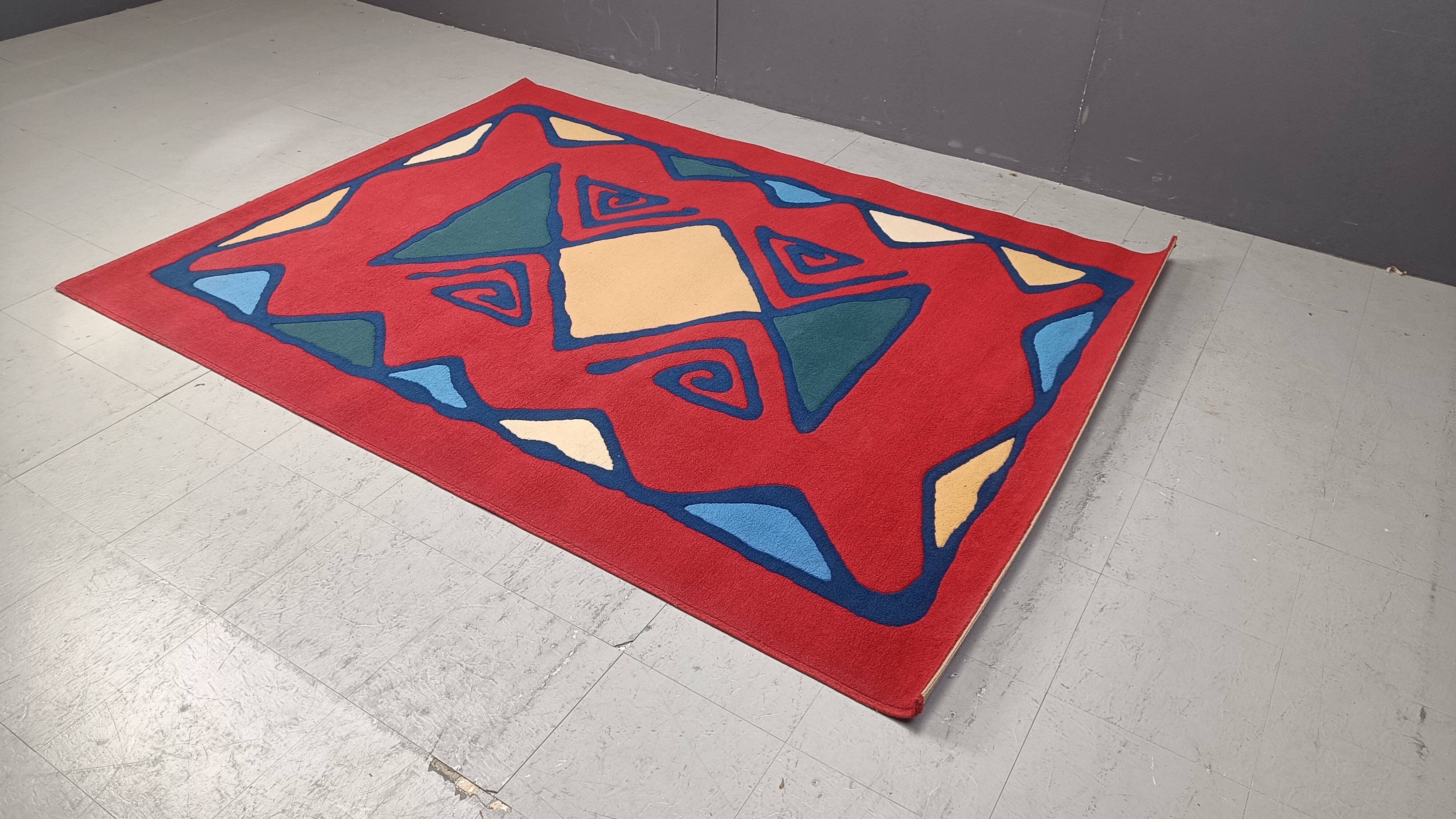 Grand tapis noué à la main, années 1980