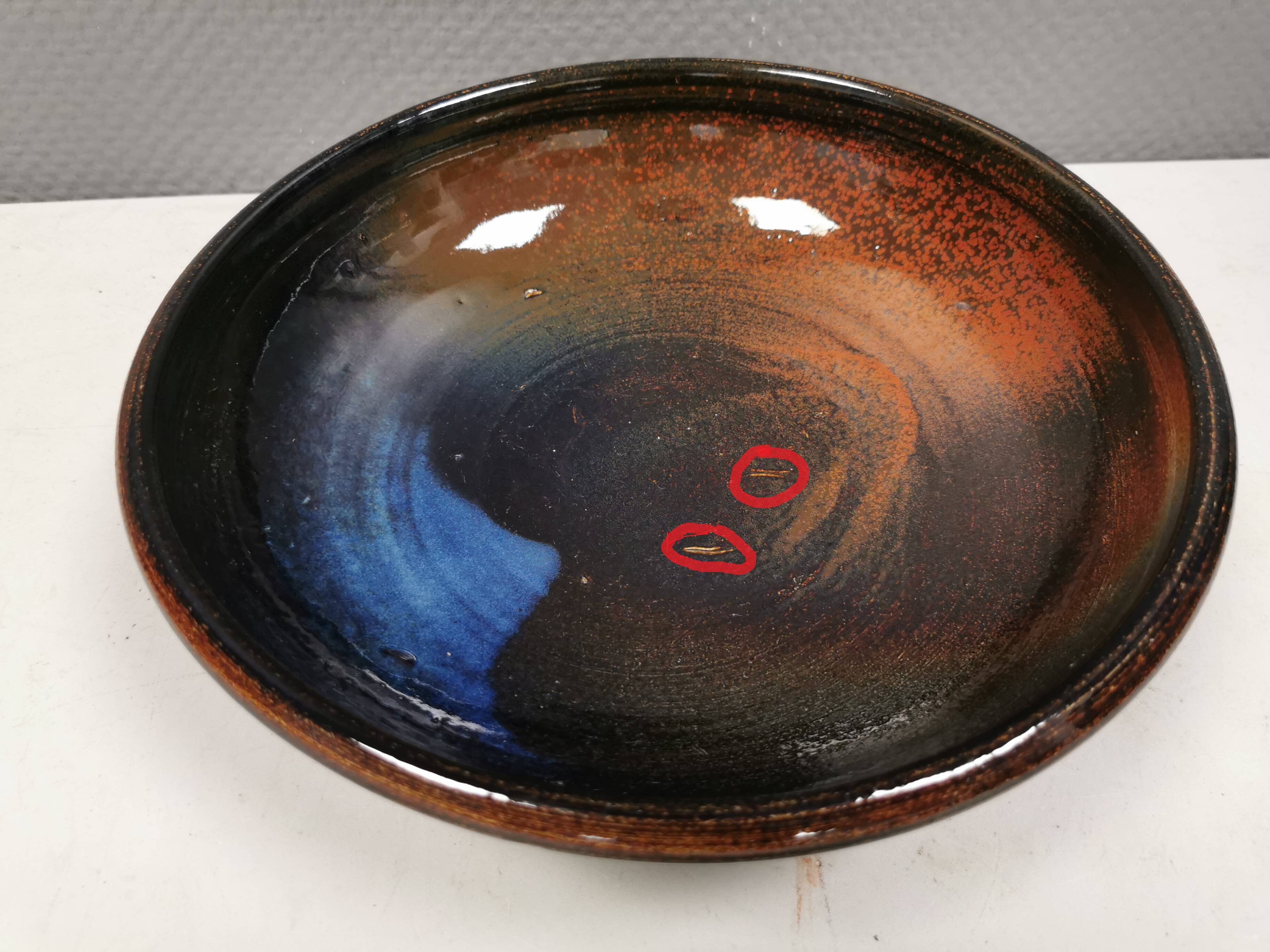 Large and beautiful bowl, made by Poul Hern Denmark 1980s.