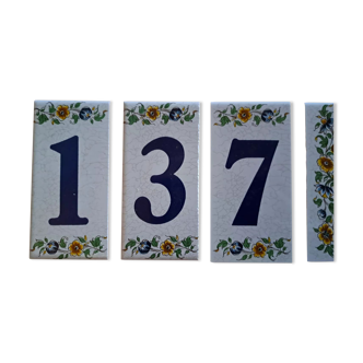 Numbers 1,3 7 in earthenware flower frieze