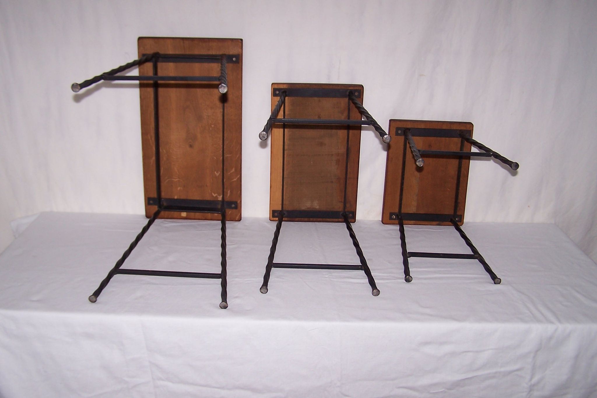 Set 3 tables gigognes années 50