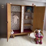 Armoire pieds compas