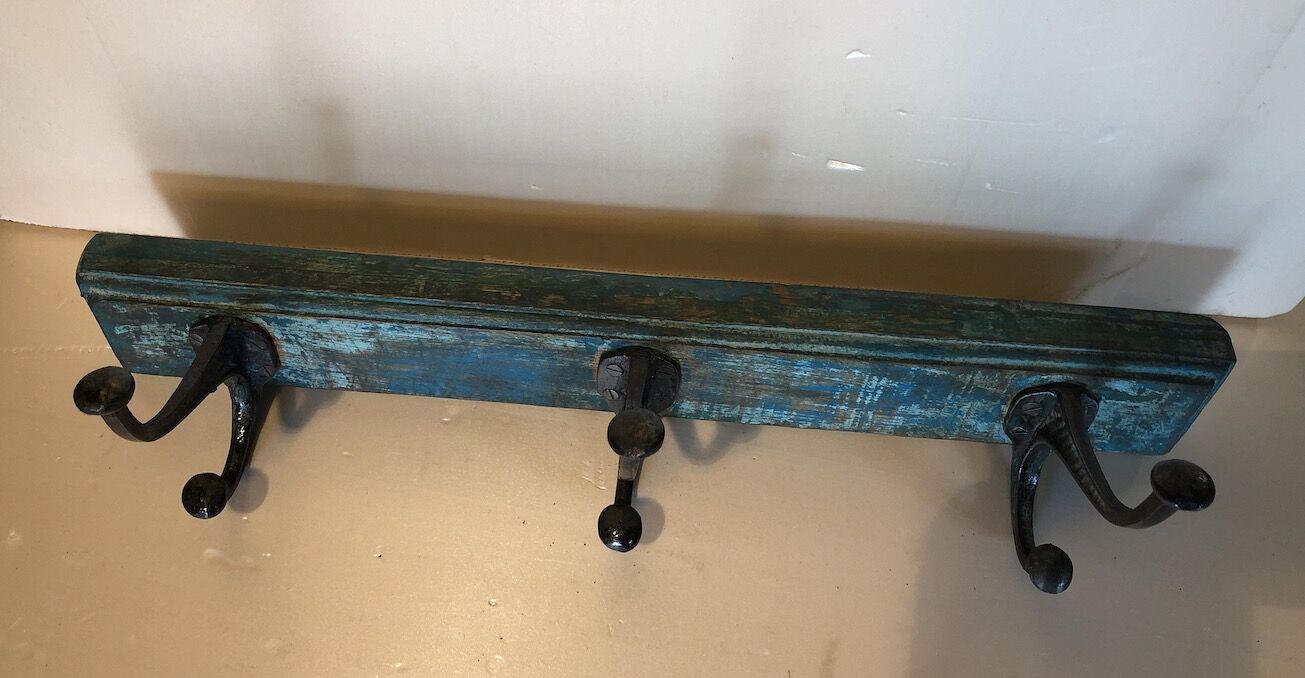 3-patère wall coat holder