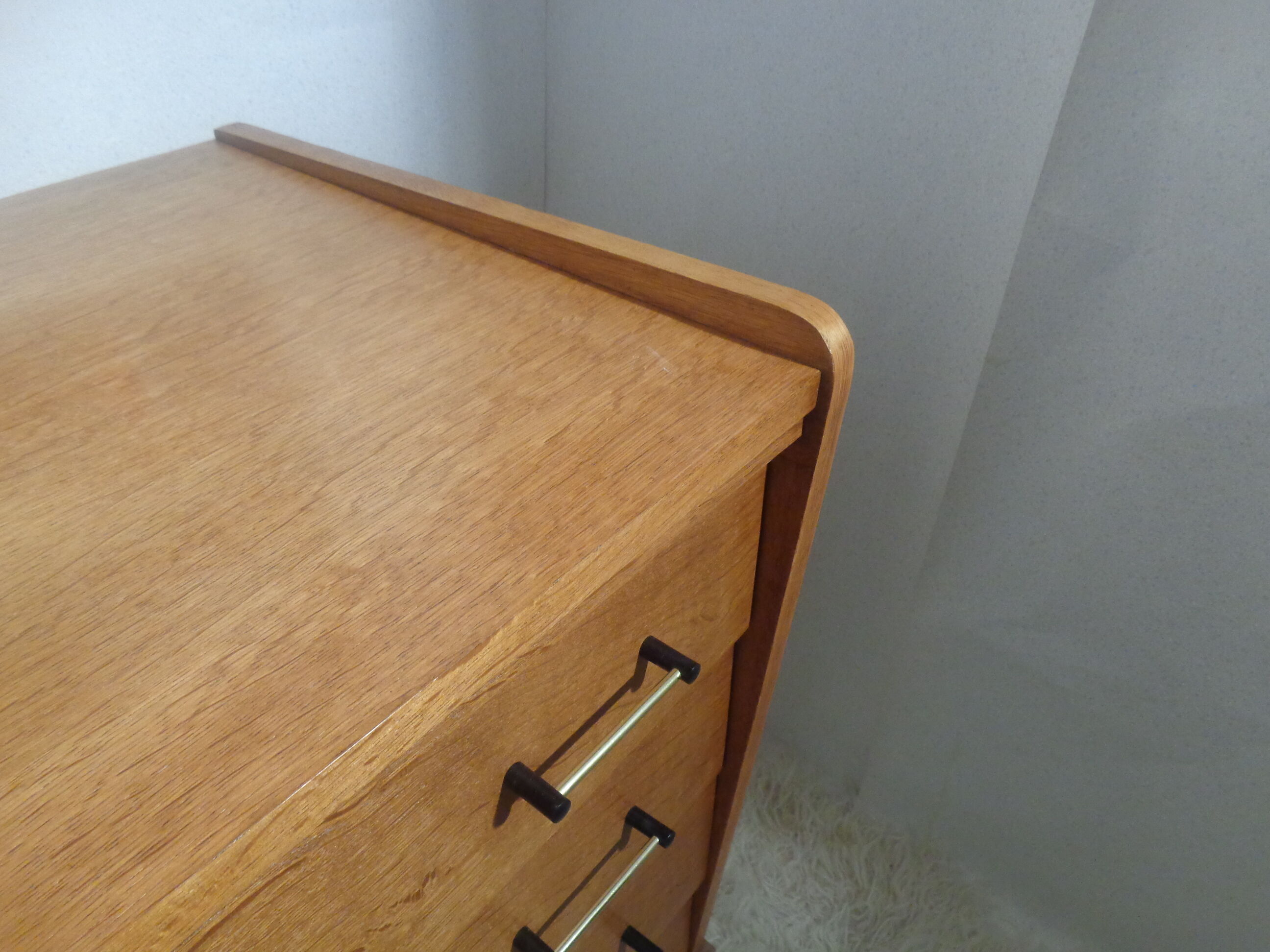 Vintage dresser 1960
