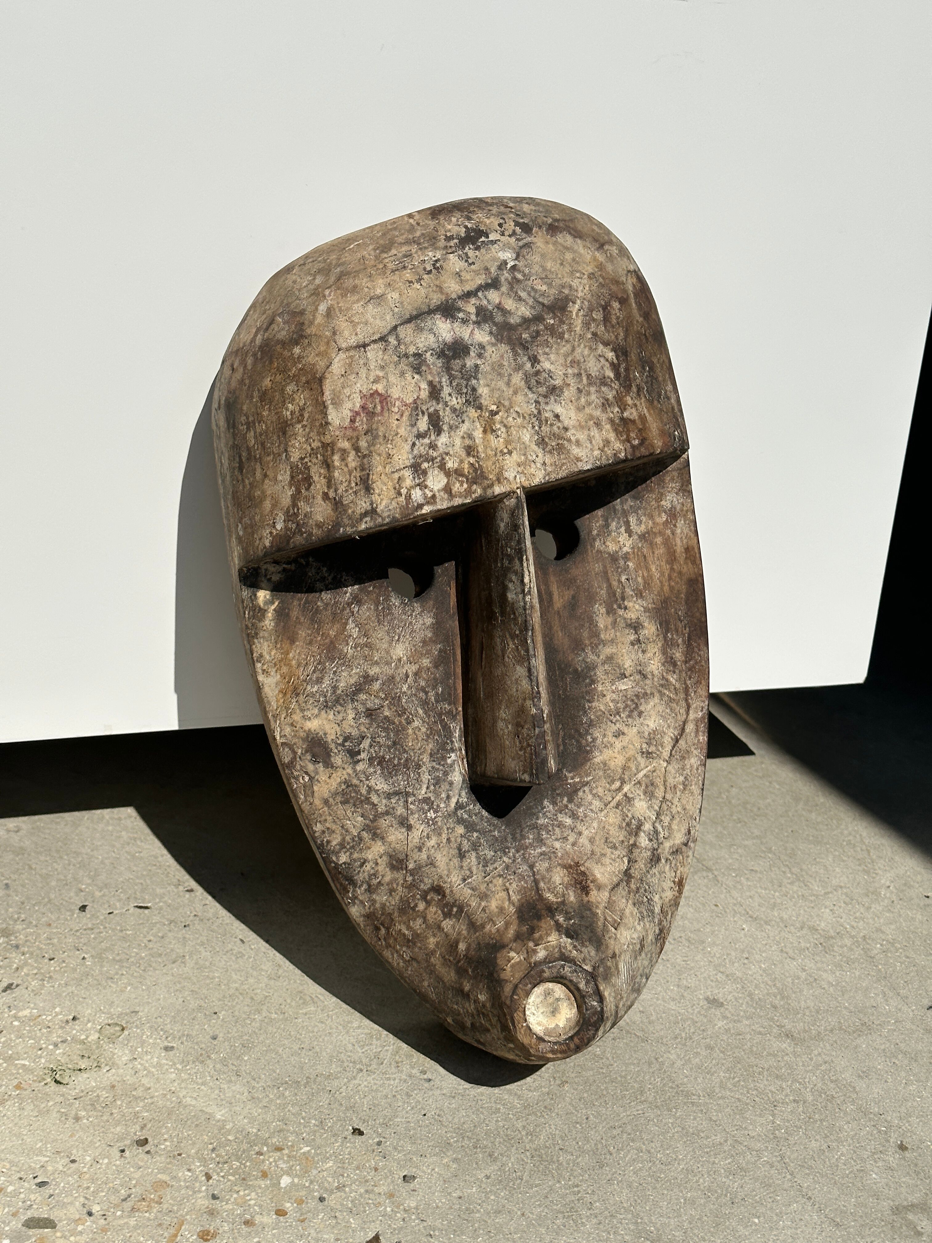 Large Timor mask in patinated wood H:50cm (2)
