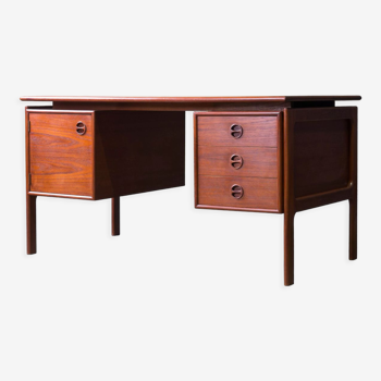 Writing desk designed by gv gasvig and produced by gv møbler in the 1960