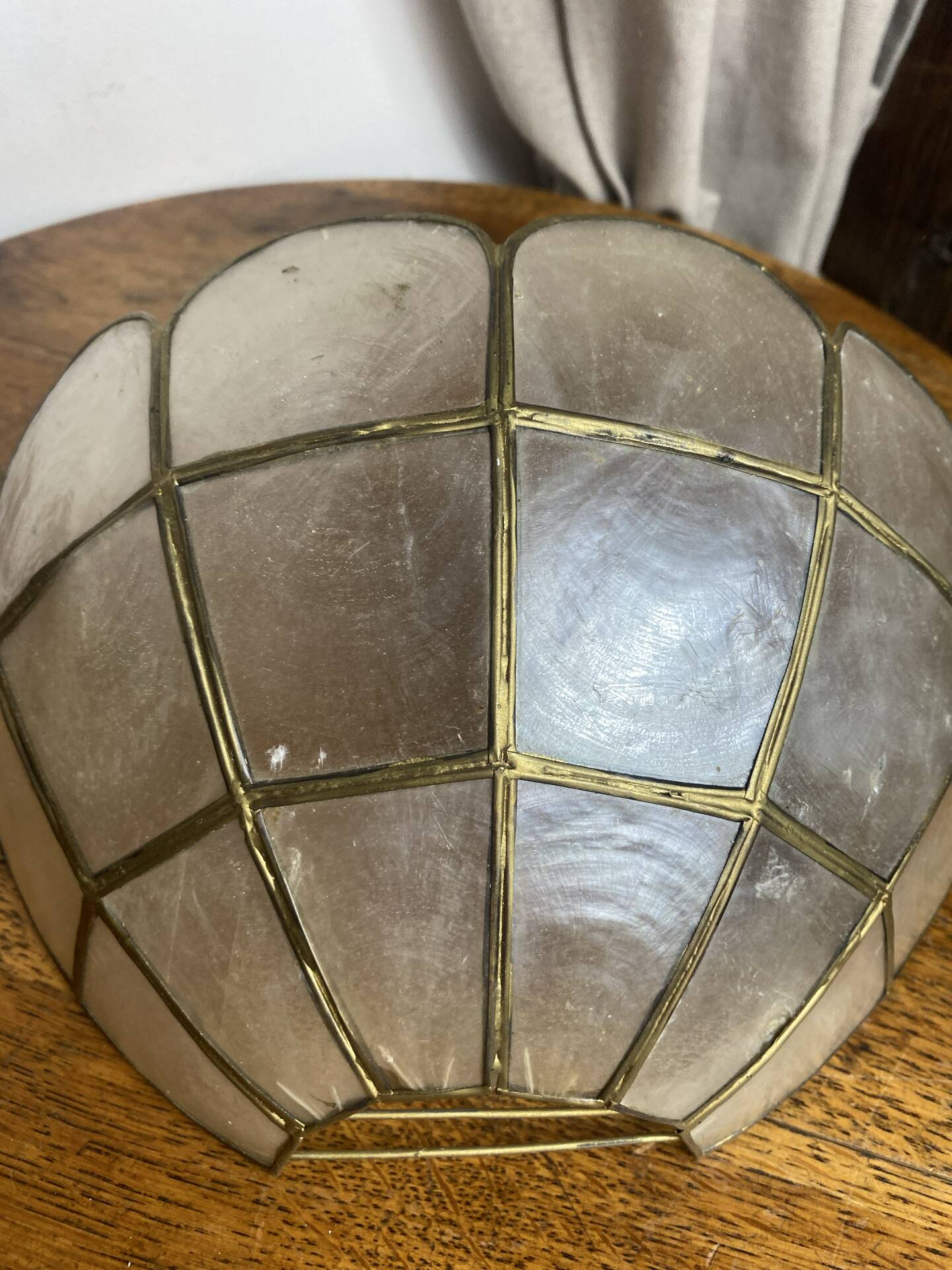 Mother-of-pearl and brass wall light