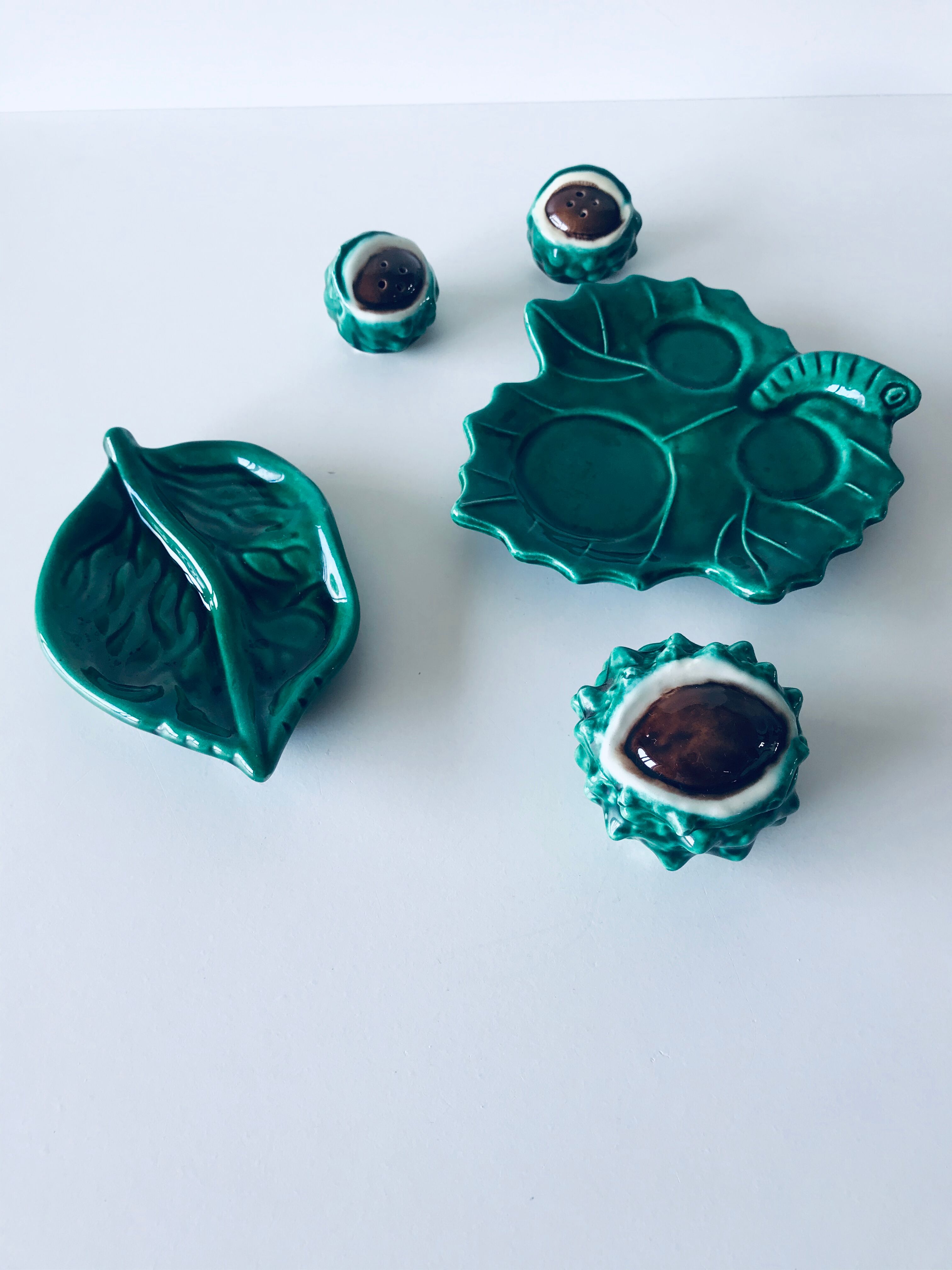 Vallauris "chestnuts" set