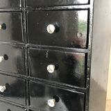 Drawer cabinet