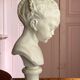Sculpture en plâtre, buste d’enfant la boudeuse
