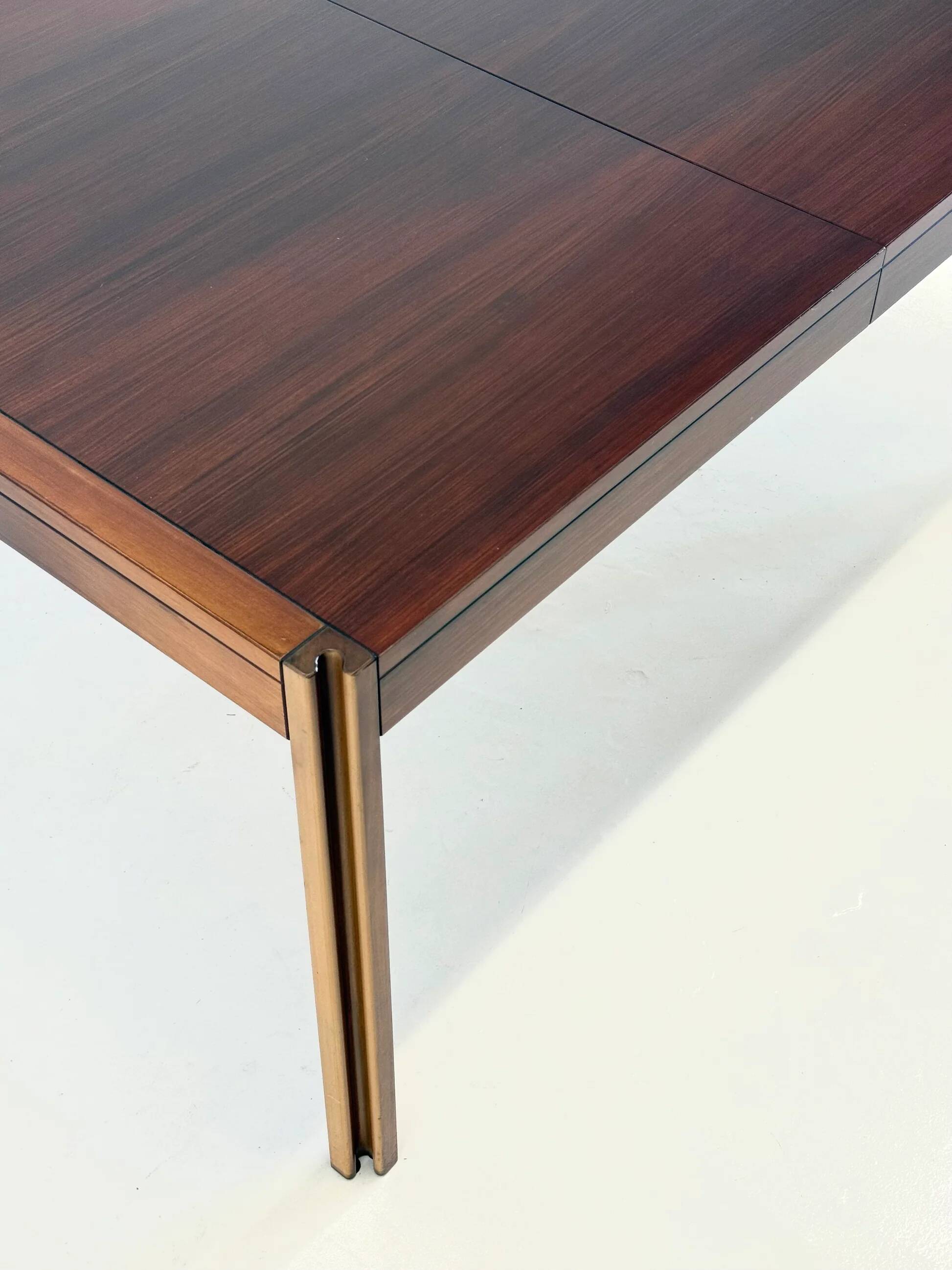 4D wooden vintage dining table by Angelo Mangiarotti for Molteni