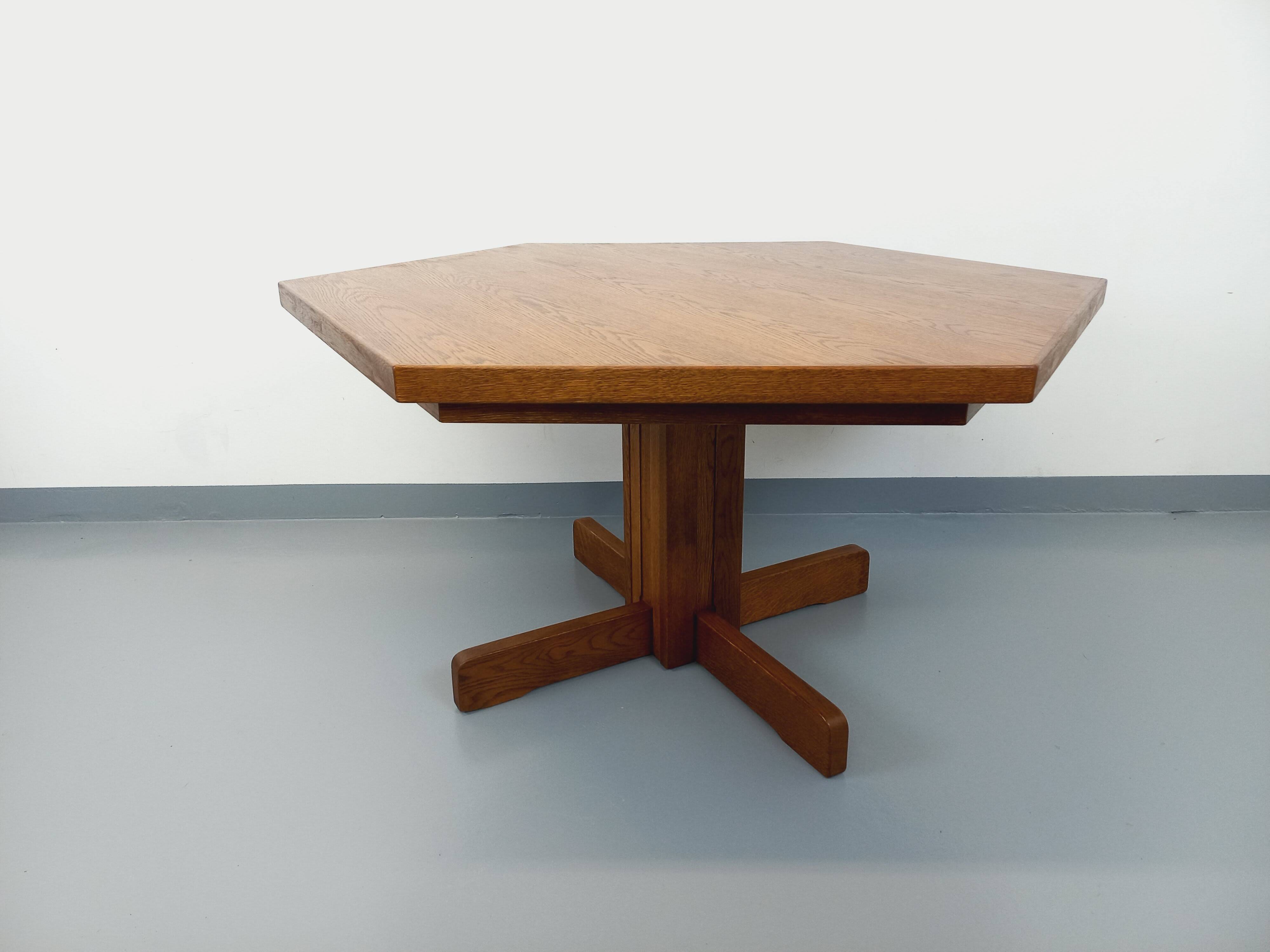 Vintage 80s hexagonal dining table in oak wood
