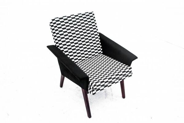 Un ensemble de fauteuils rétro, Tchécoslovaquie, années 1960.