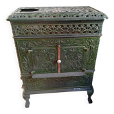 Poêle en fonte émaillée verte ancien