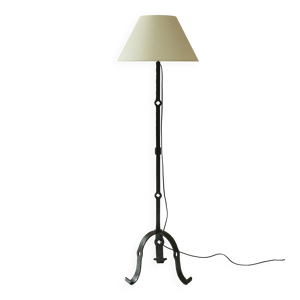 lampadaire brutaliste