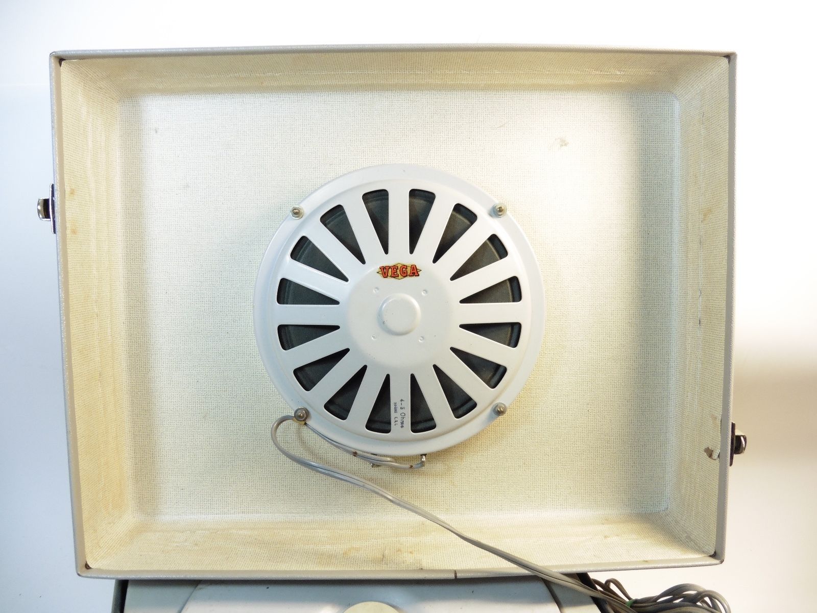 Record player old tube amp