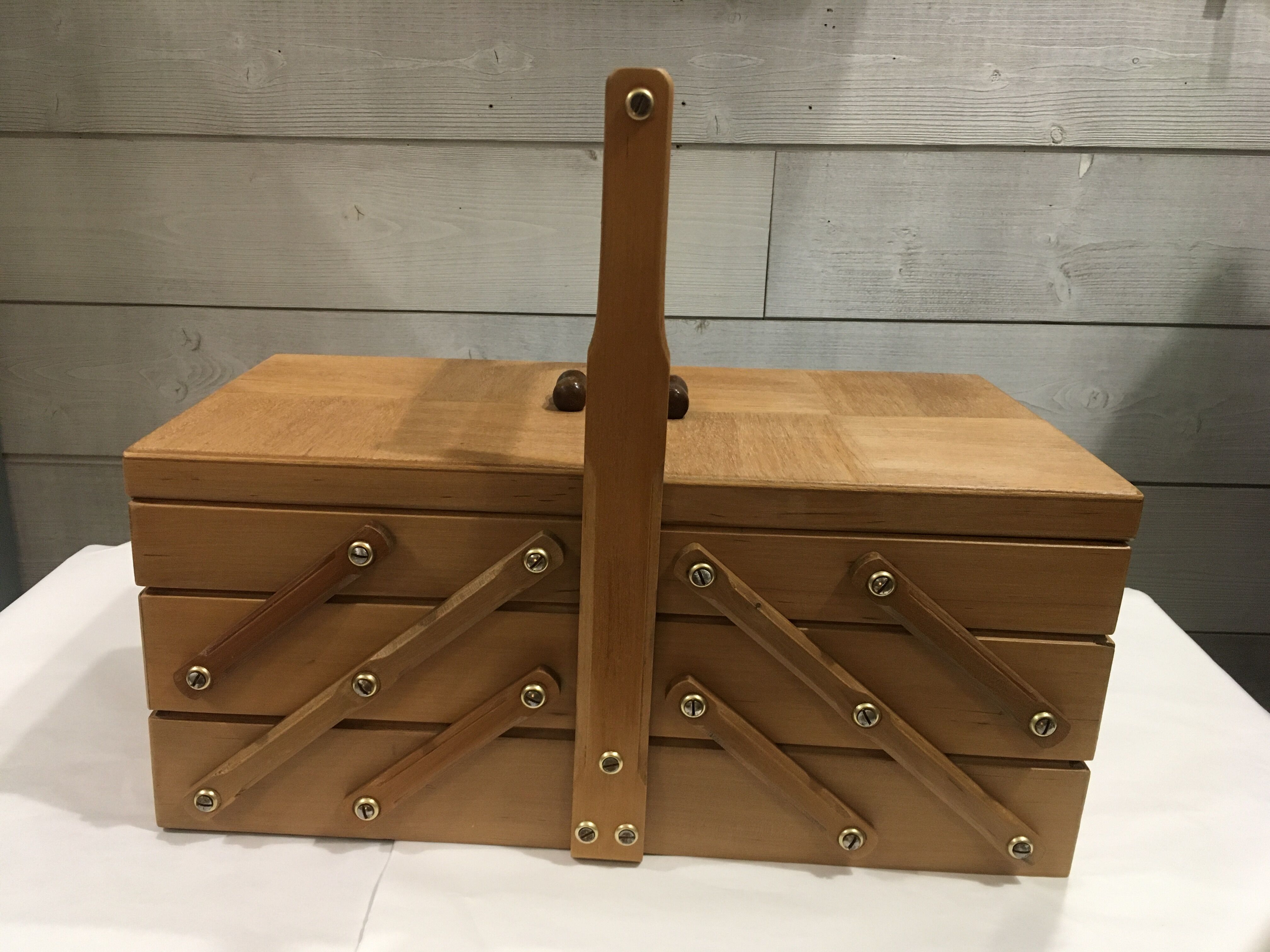 Sewing worker to pose