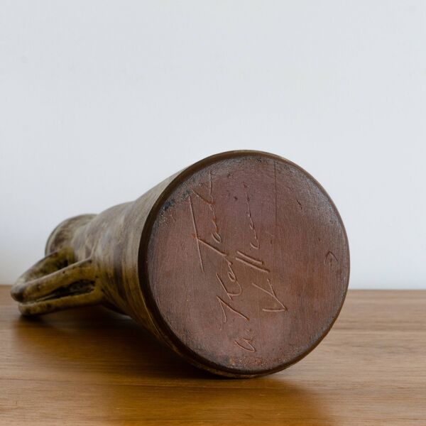 Pichet d’Alexandre Kostanda émaillé gris et ocre jaune, Vallauris France - Circa 1960