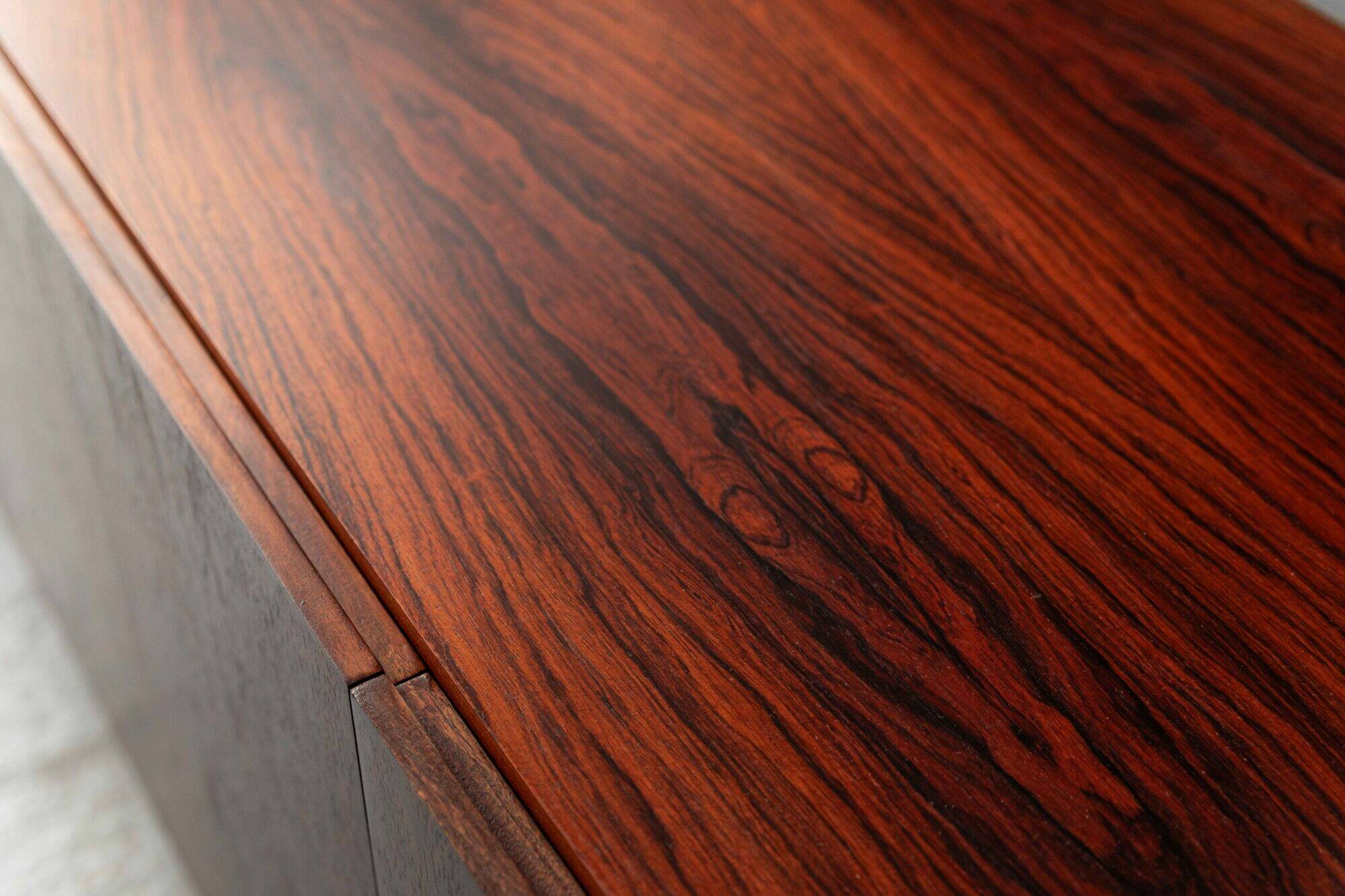 Buffet « B40 » de Dieter Waeckerlin